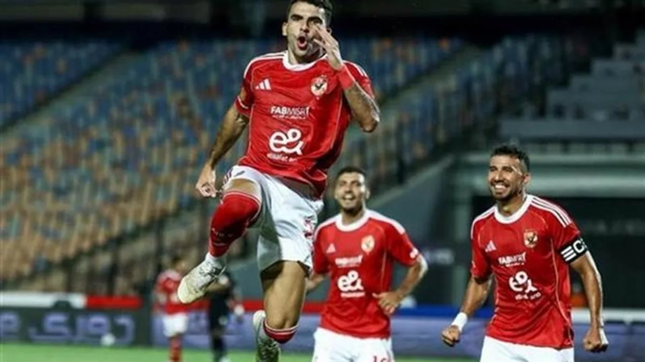 توقيت انطلاق مباراة الأهلي ضد زد وتردد القنوات الناقلة في الدوري المصري